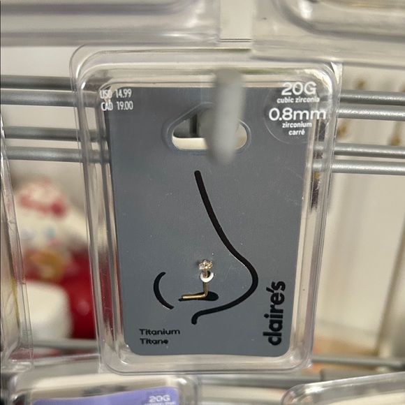 Claire's Jewelry - Claire's Titanium Nose Stud with Silver Gem